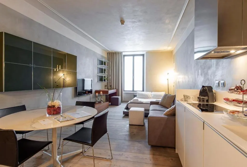 Apartment Milan Royal Suites - Centro Duomo