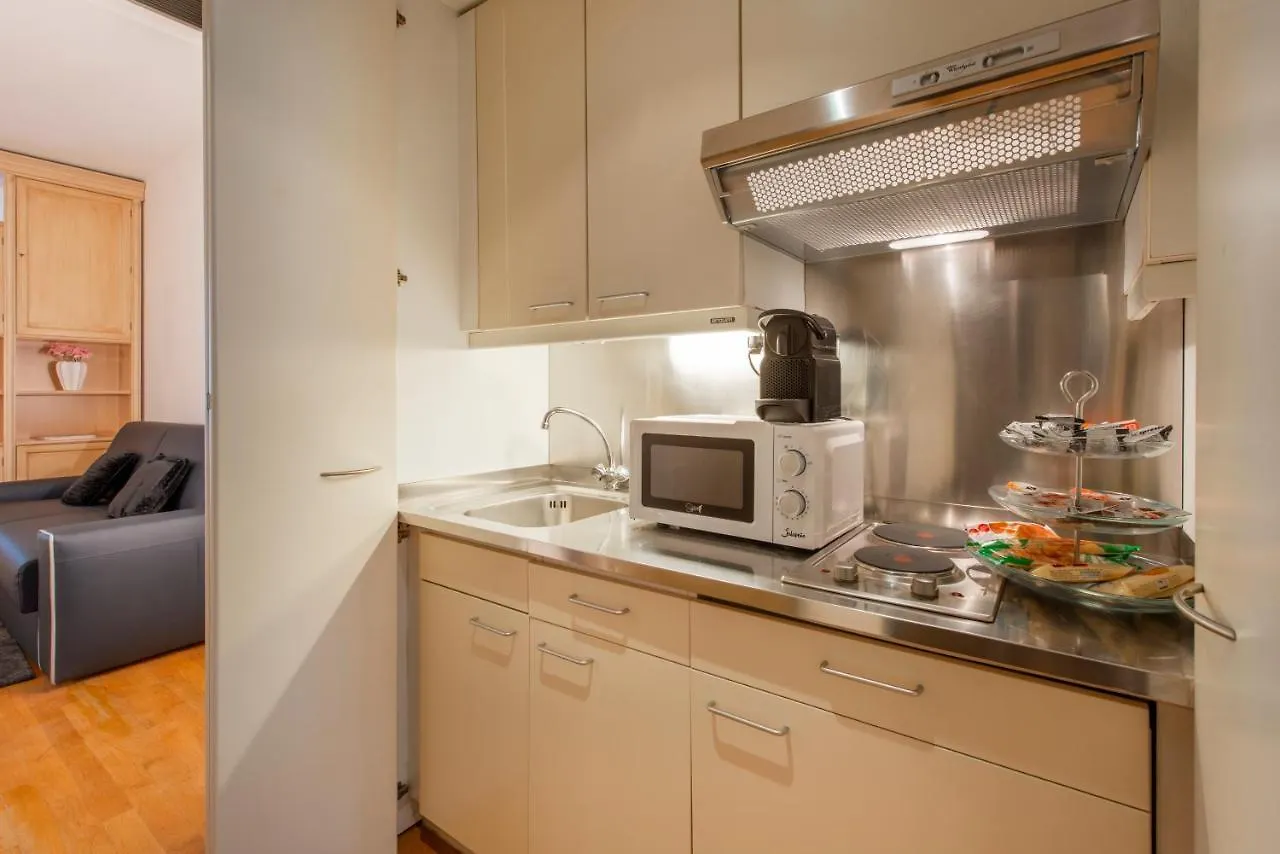 Milan Royal Suites - Centro Duomo דירה