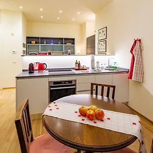 Apartment La Casa Colorata - Flats In - Bocconi, Mailand