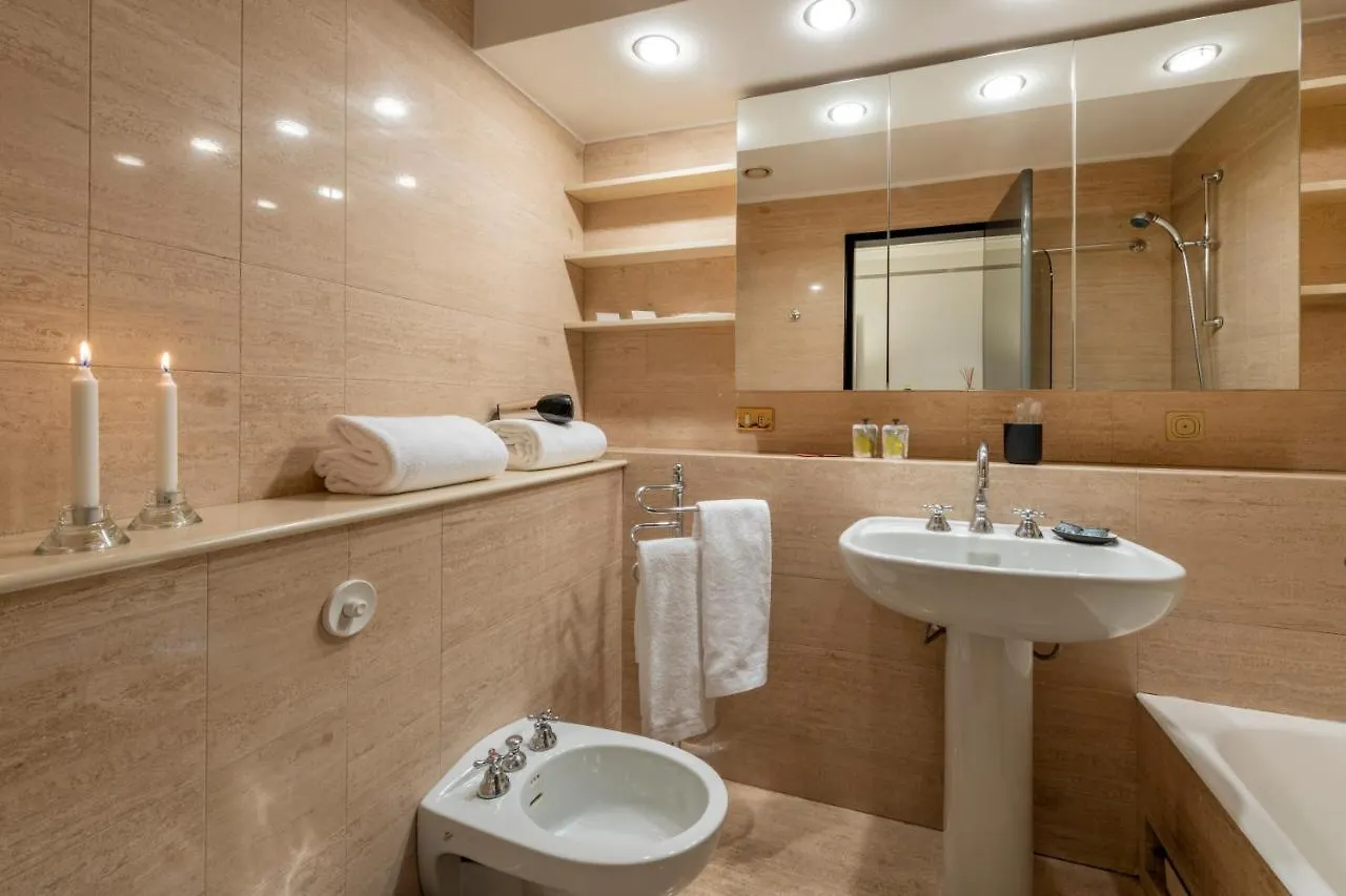 Milan Royal Suites - Centro Duomo איטליה