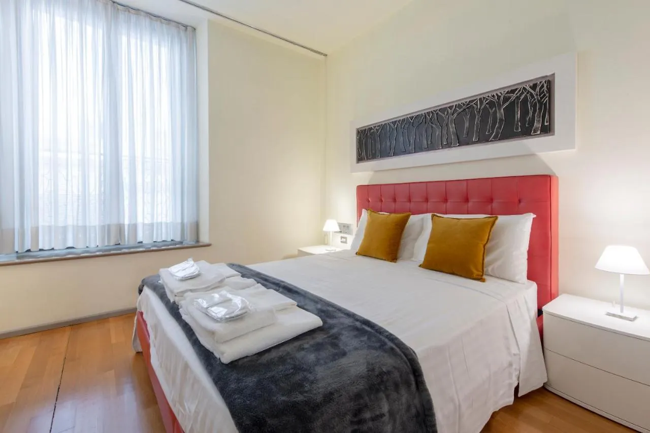 Milan Royal Suites - Centro Duomo איטליה